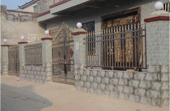 佛山<a href='/product/' class='keys' title='點擊查看關于不銹鋼裝飾管的相關信息' target='_blank'>不銹鋼裝飾管</a>做的產品